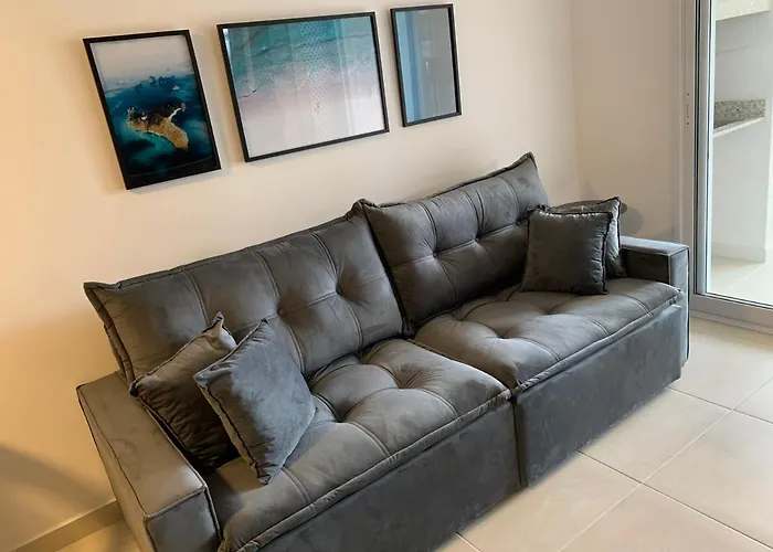Apartamento Alto Padrão / prédio com piscina e quadra. Guarujá