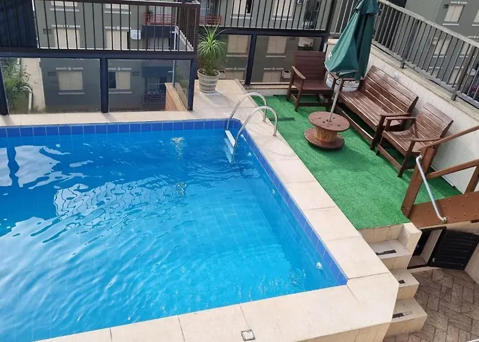 Guarujá Cobertura com Piscina e Churrasqueira Privativas