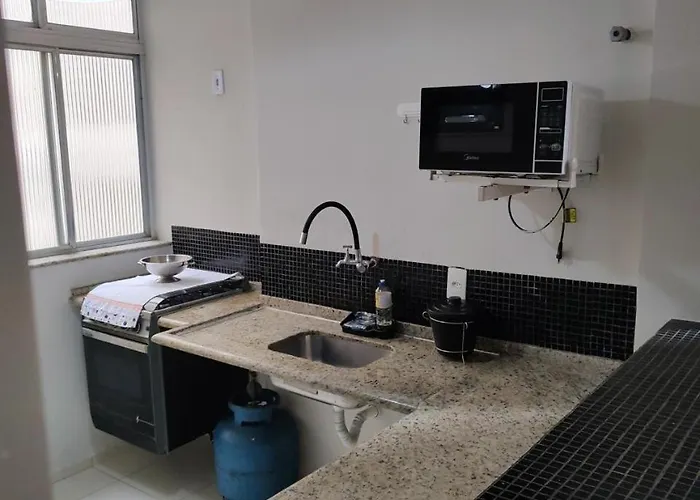 Apto Com Ar Condicionado E Wifi A 50M Da Praia Pitangueiras E Prox A Shopping E Com Direito A Guarda Sol E Cadeira De Praia Guarujá